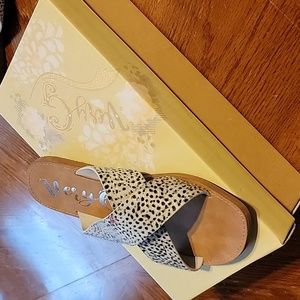 Very G Sandals - Never Worn - size 8